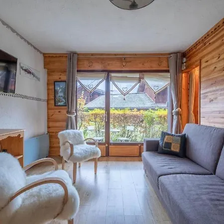 Apartment Cosy Alpine With Pool And Stunning Views