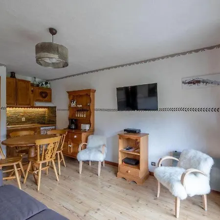 Cosy Alpine With Pool And Stunning Views Saint-Gervais-les-Bains
